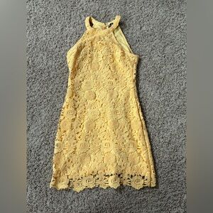 Lulu’s yellow floral lace dress